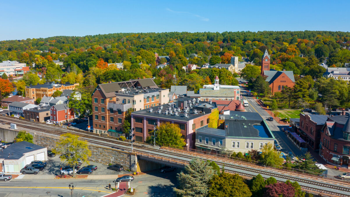 Premium Transportation from Logan Airport to Winchester with Northeastern Limo