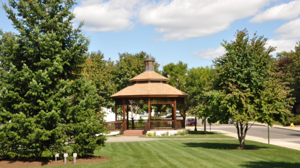 Transportation Stoneham MA with Luxury Chauffeur Services